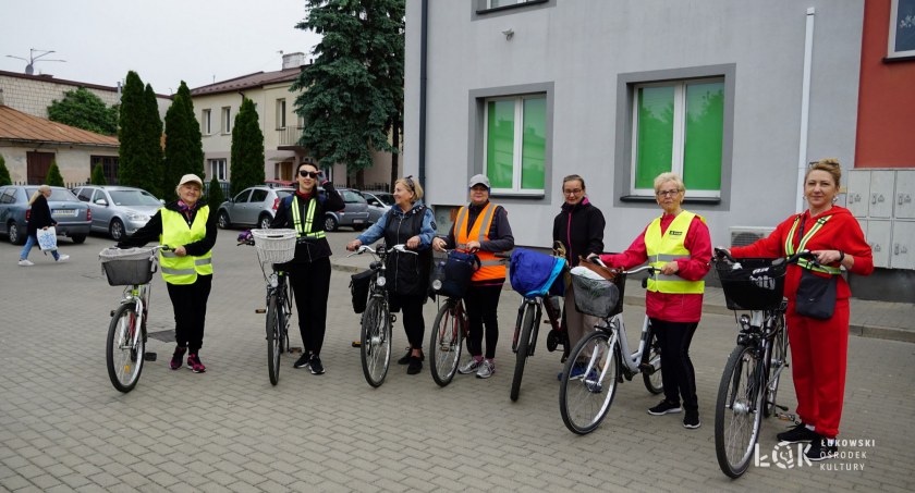 Pogoda , Seniorzy Łukowa ruszyli wyprawę rowerową (GALERIA) - zdjęcie, fotografia