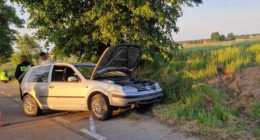 Wypadki, Jedna osoba ranna wypadku gminie Serokomla (ZDJĘCIA) - zdjęcie, fotografia