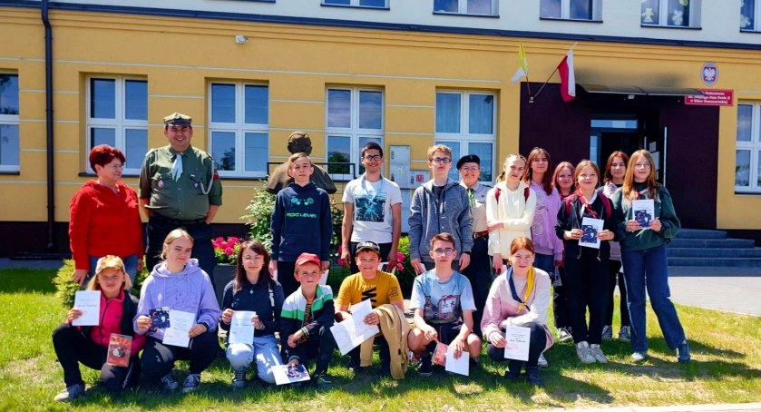 Wiadomości Sportowe, Harcerze biegali orientację Wólce Domaszewskiej (ZDJĘCIA) - zdjęcie, fotografia