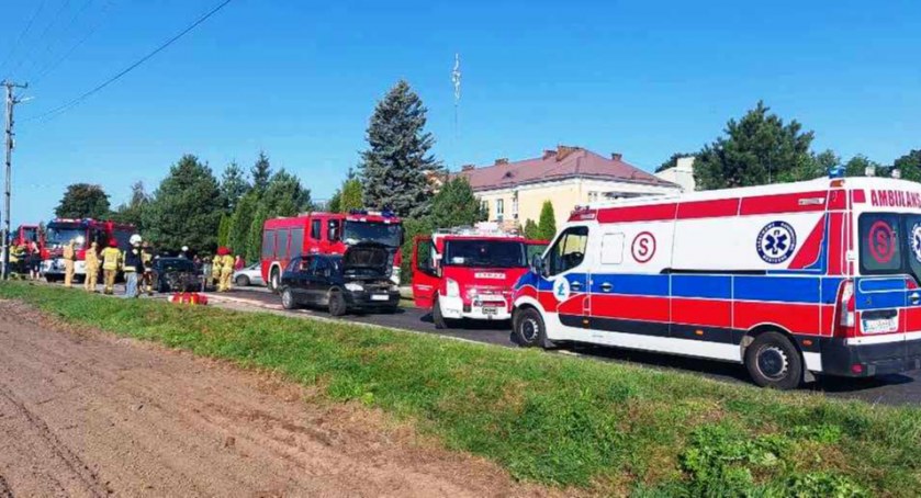Wypadki, Wypadek pierwszym szkoły Matka dziecko szpitalu Babcię zabrał śmigłowiec (NASZ NEWS) - zdjęcie, fotografia