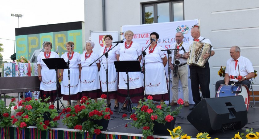 Zespół Jarzębina Czerwona ze Stanina. 
