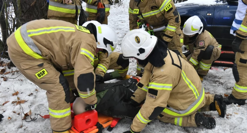 Straż Pożarna, Ćwiczenia strażaków Łukowa powiatu! Pożar elektryka rozszczelnienie rurociągu (WIDEO) - zdjęcie, fotografia