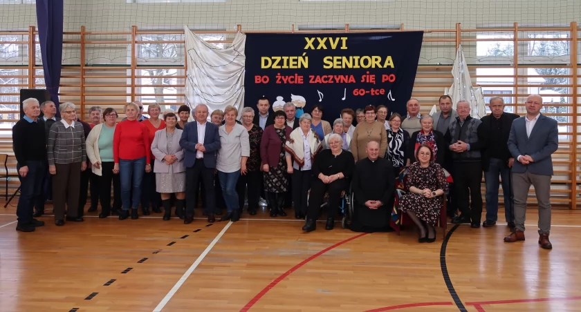 Szkolnictwo, Dzień Seniora Jeleńcu Dzieci swoim dziadkom! (ZDJECIA) - zdjęcie, fotografia