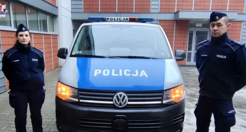 Pogoda , Bohaterska postawa policjantów Uratowali dwóch mężczyzn pożaru! - zdjęcie, fotografia