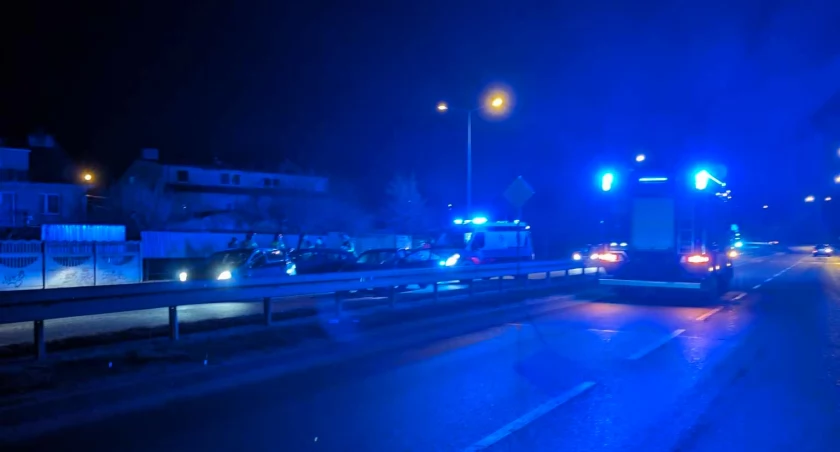 Wypadek na małej obwodnicy Łukowa przy przedszkolu. Zablokowana droga, utrudnienia w ruchu