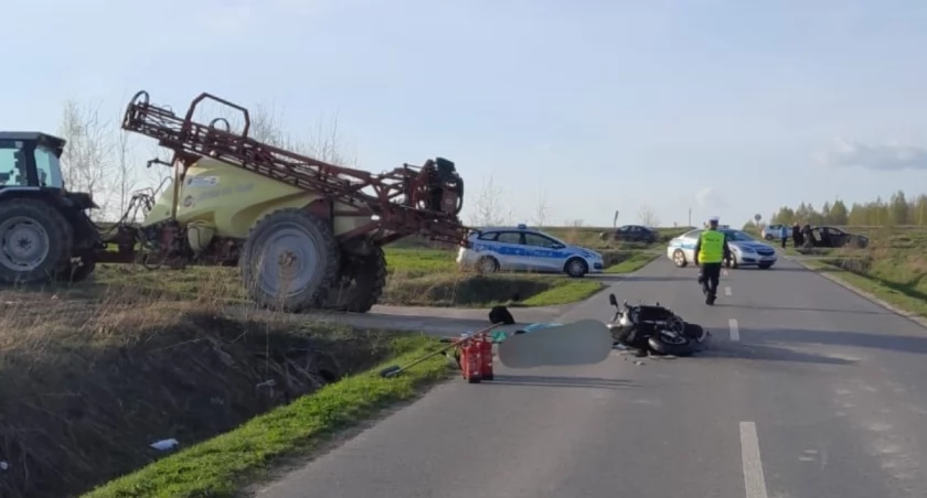 Wypadki, Lubelskie wypadki udziałem motocyklistów Jeden żyje - zdjęcie, fotografia