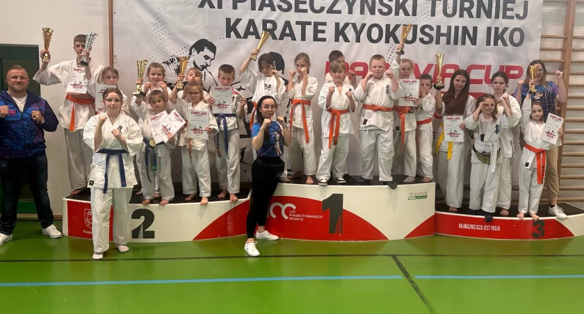 Sukcesy sportowe, Mazovia Sukcesy karateków Stanina złote medale - zdjęcie, fotografia