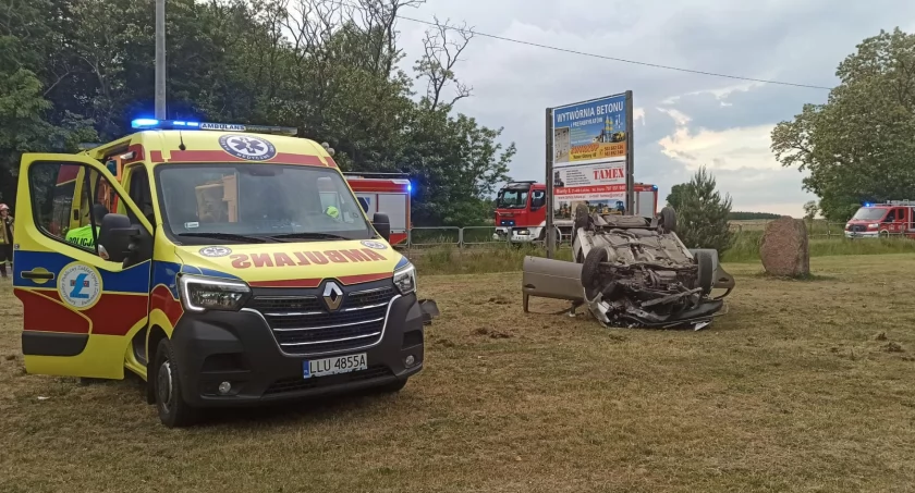 Straż Pożarna, Wypadek drogowy Szczygłach Górnych zawalenie budynku Okrzei - zdjęcie, fotografia