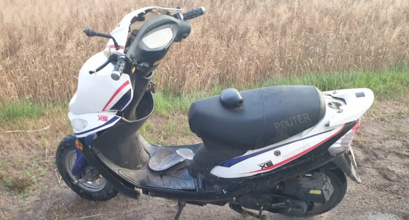 Policja, Pijany latek przewrócił skuterze Zgadnij wydmuchał! - zdjęcie, fotografia