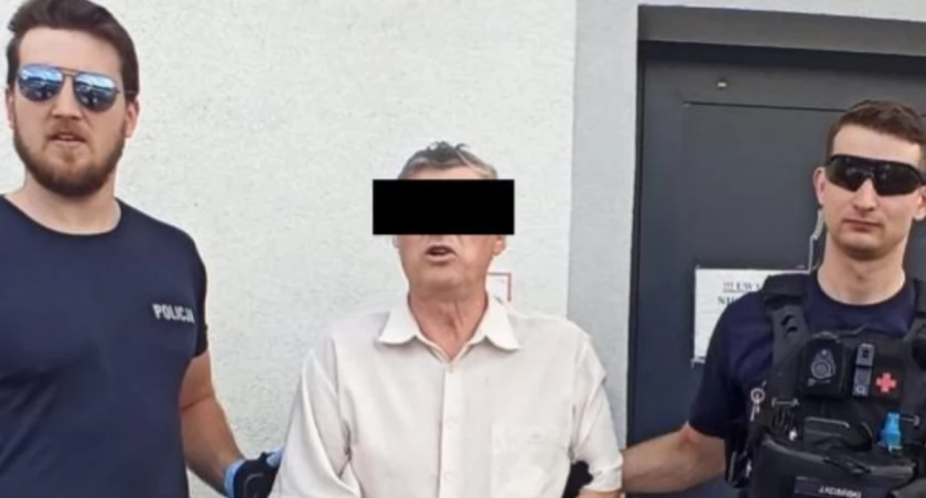 Przestępczość, latek zaatakował policjantów siekierą grozi więzienia - zdjęcie, fotografia