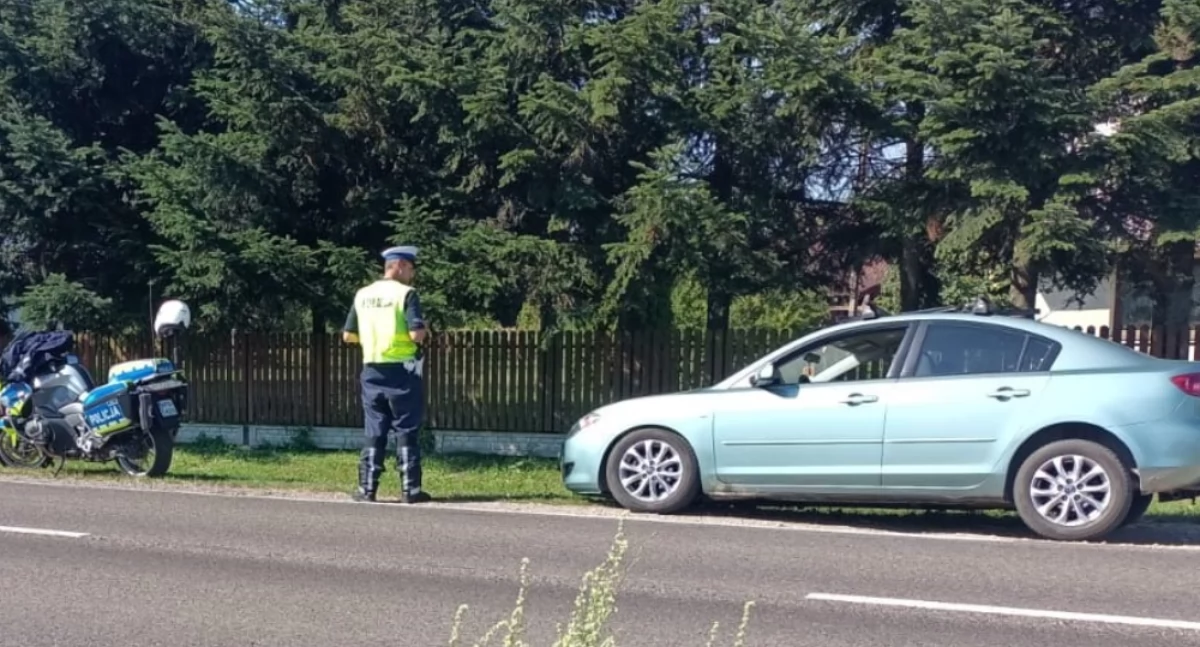 Policja, Pijany wyprzedzał patrol policji! Zobacz finał historii - zdjęcie, fotografia