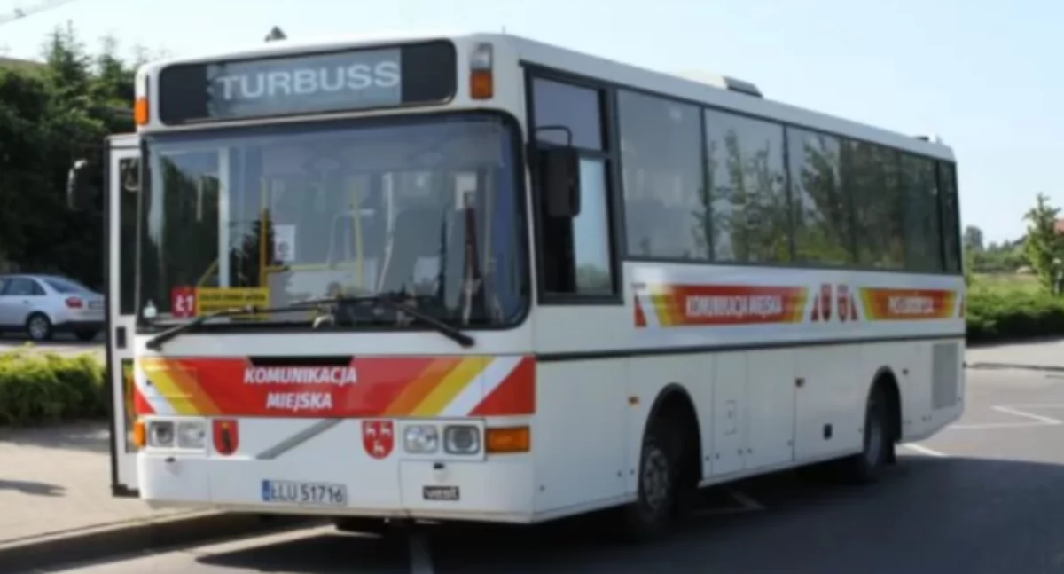 Wypadki, Kolizja autobusu samochodu osobowego Łukowie! stało Międzyrzeckiej - zdjęcie, fotografia
