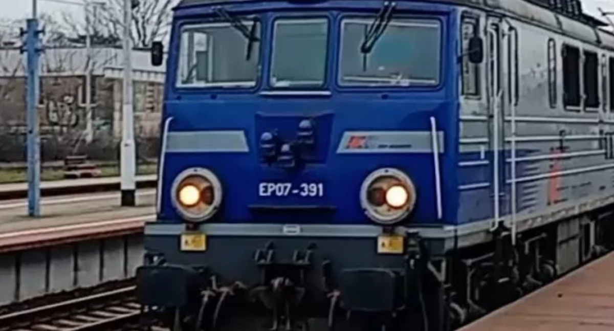 Wypadki, Tragiczny wypadek torach Pociąg Warszawa Terespol śmiertelnie potrącił mężczyznę - zdjęcie, fotografia