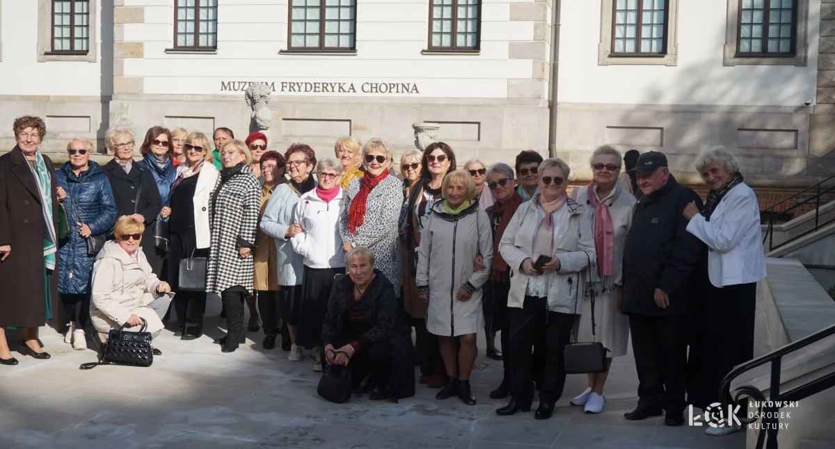 Informacje kulturalne, Seniorzy Łukowa Warszawie „Senioralne podróże wysokiej kulturze Trzeci wyjazd pełen muzycznych wrażeń - zdjęcie, fotografia