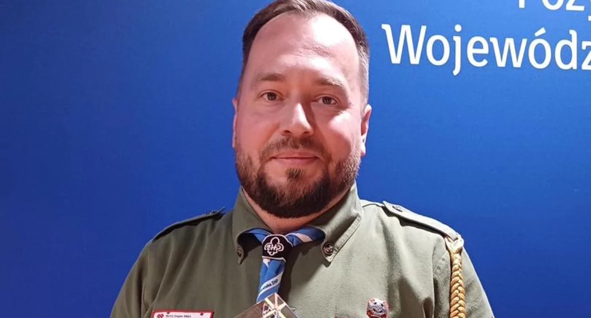 Wiadomości Partnera, Harcerze nagrodzeni! Komendant Łukowa odebrał statuetkę „Mały Ambasador” - zdjęcie, fotografia