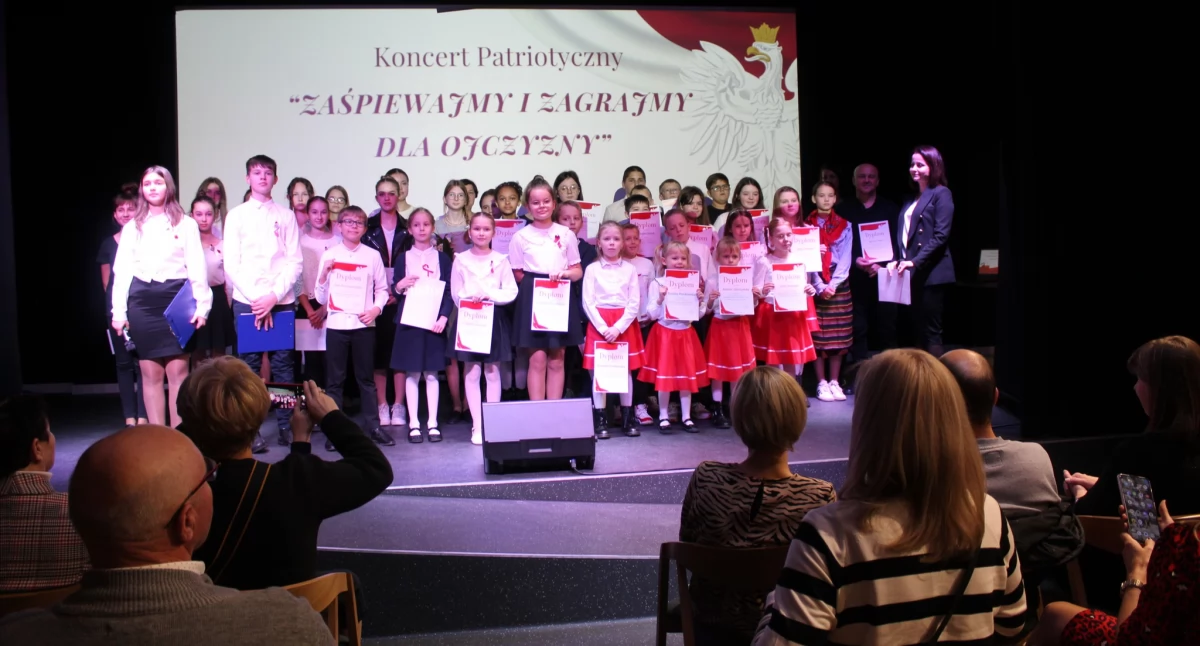 Dom Kultury-Pomnik Czynu Bojowego Kleeberczyków w Woli Gułowskiej