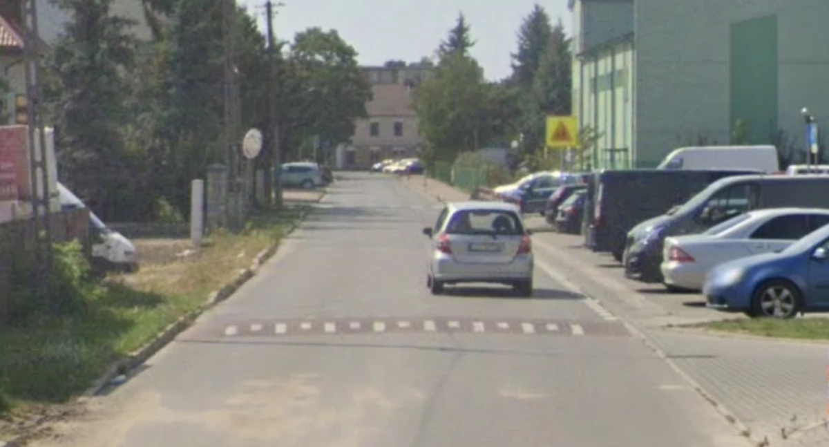Google Maps/ul. Brzóski w Łukowie