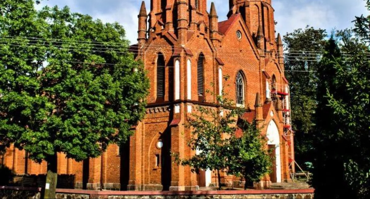 Kościół Najświętszego Serca Pana Jezusa w Wojcieszkowie