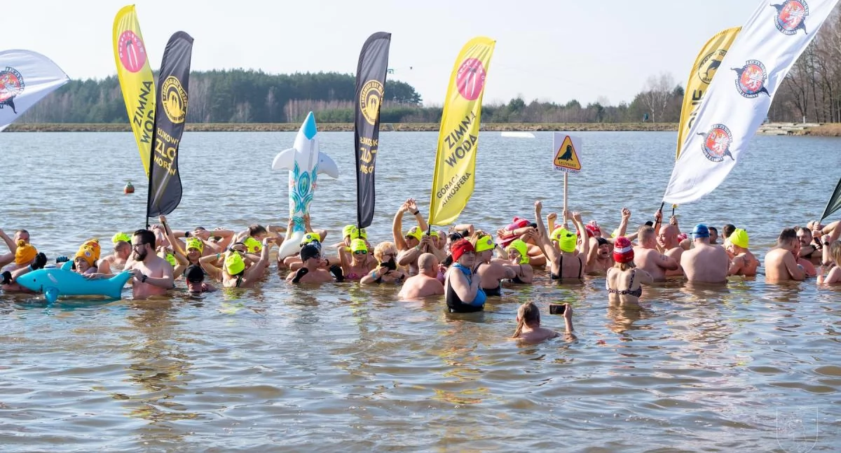 Wiadomości Sportowe, Zalew Zimna ponownie miejscem spotkania morsów (ZAPROSZENIE) - zdjęcie, fotografia