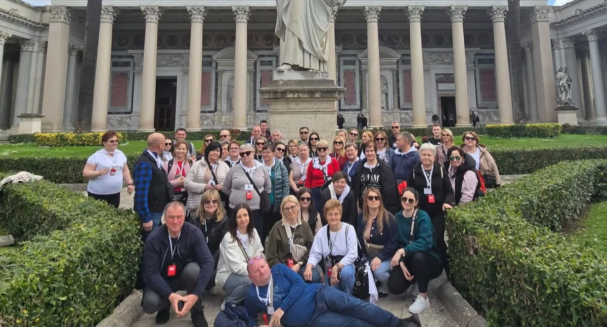 Kościół i Religia, Pielgrzymka Serokomli Bazyliki Pawła Murami Rzymie - zdjęcie, fotografia