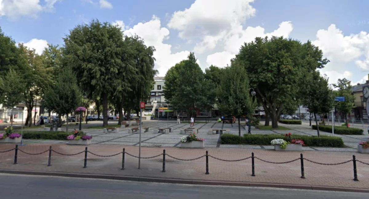 Plac Solidarności i Wolności w Łukowie