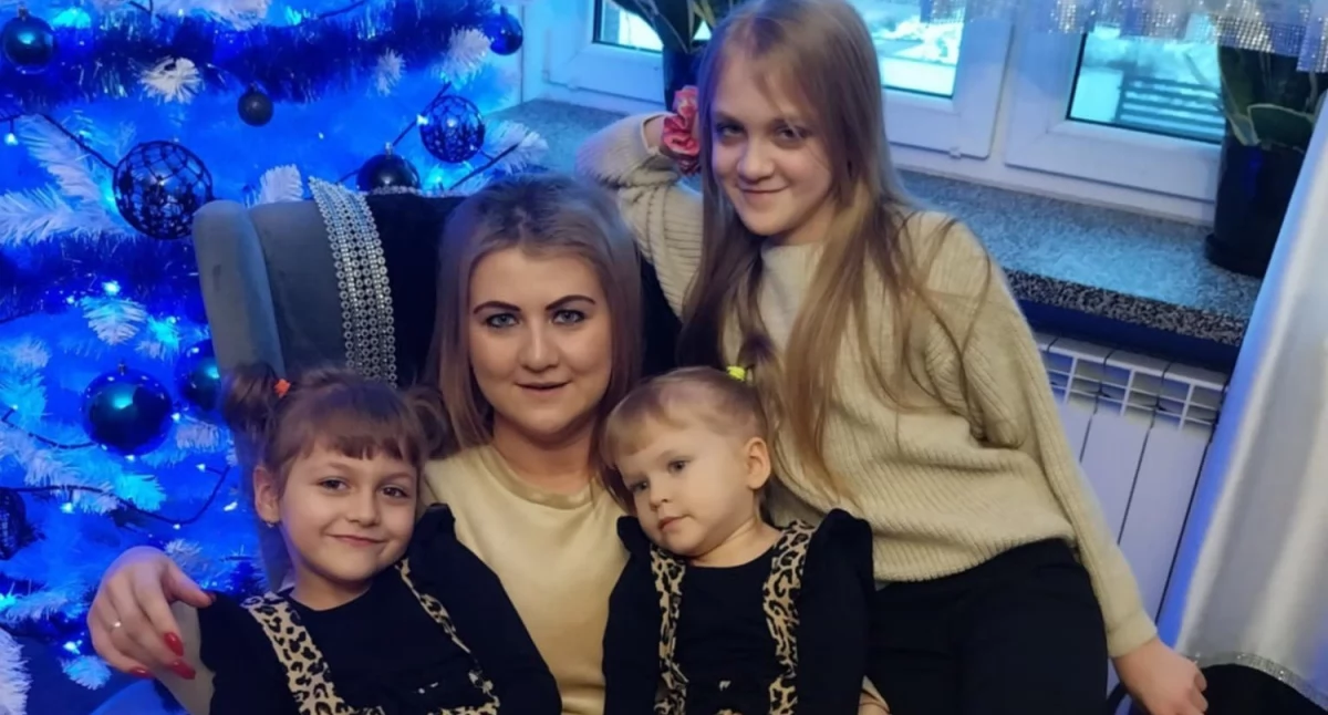 Akcje Charytatywne i Wsparcie, Pomóżmy trzem siostrom! Ruszyła zbiórka osieroconych córek Anety Jodełko - zdjęcie, fotografia