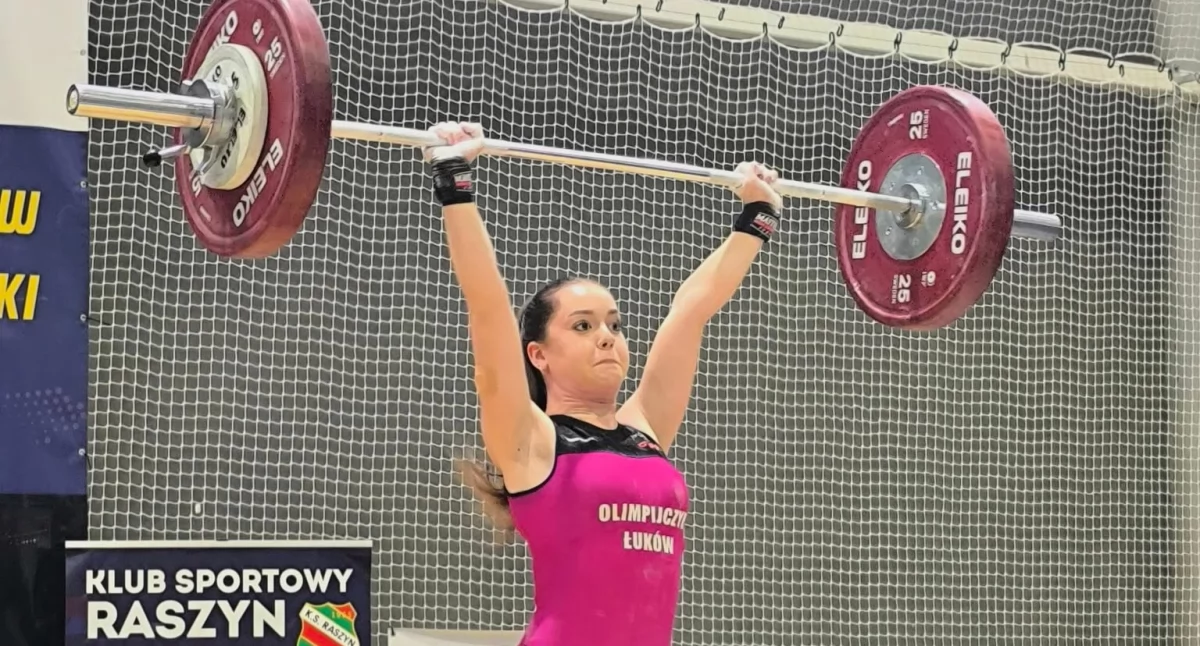 Sukcesy sportowe, Olimpijczyk Łuków miażdży rywali! Awans wyciągnięcie ręki - zdjęcie, fotografia