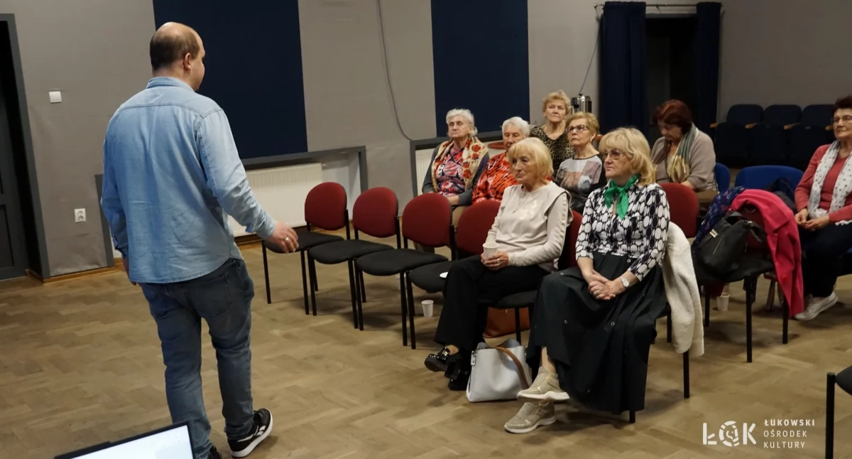 Biznes , Łukowscy seniorzy zgłębili tajniki rozliczeń - zdjęcie, fotografia