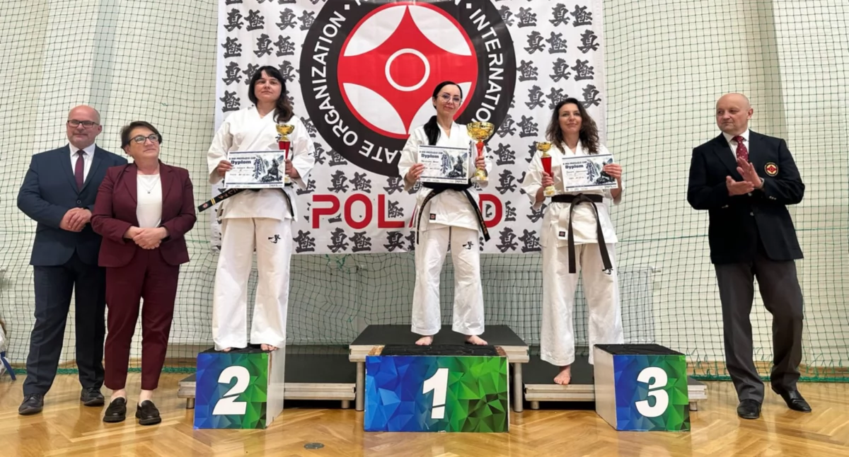 Wiadomości Sportowe, Rodzinny sukces Przełęcz Sensei Agnieszka Borek córka Weronika medalami! - zdjęcie, fotografia