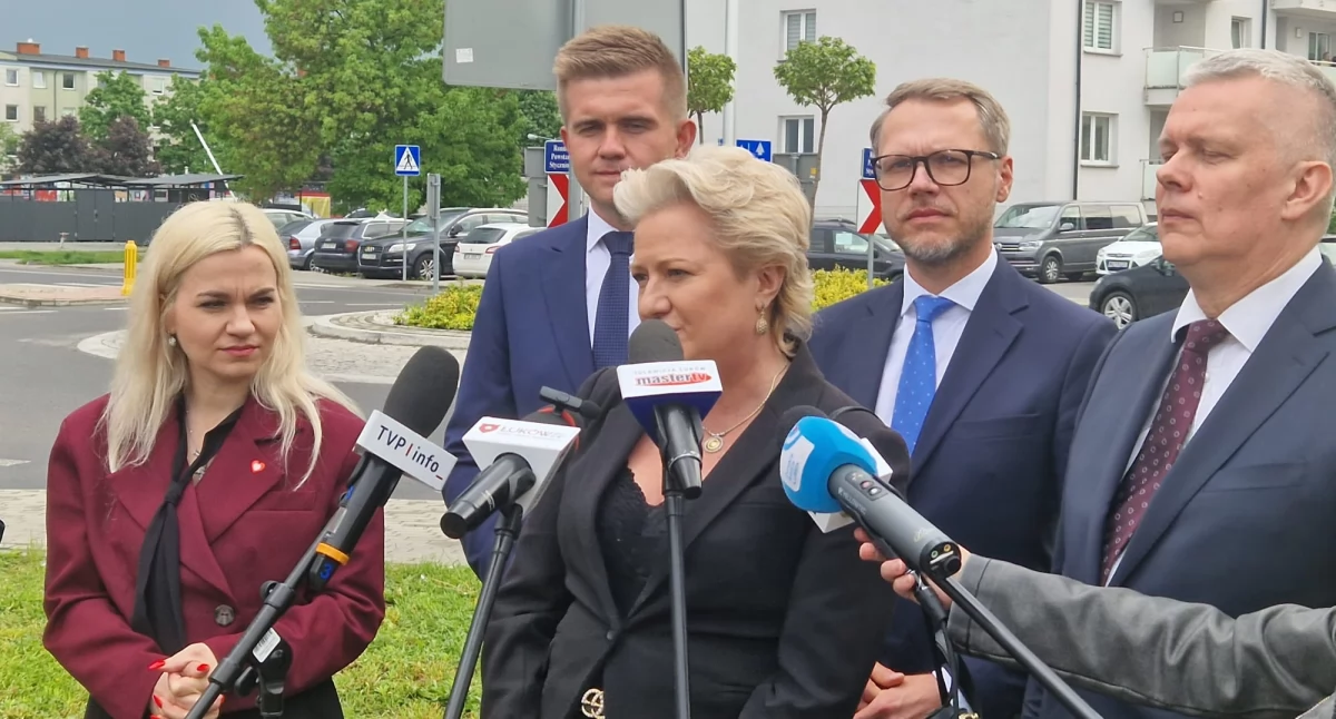 Polityka, Posłanka Barbara Lisowska Łukowie Samorządu nauczyć miesiąc - zdjęcie, fotografia