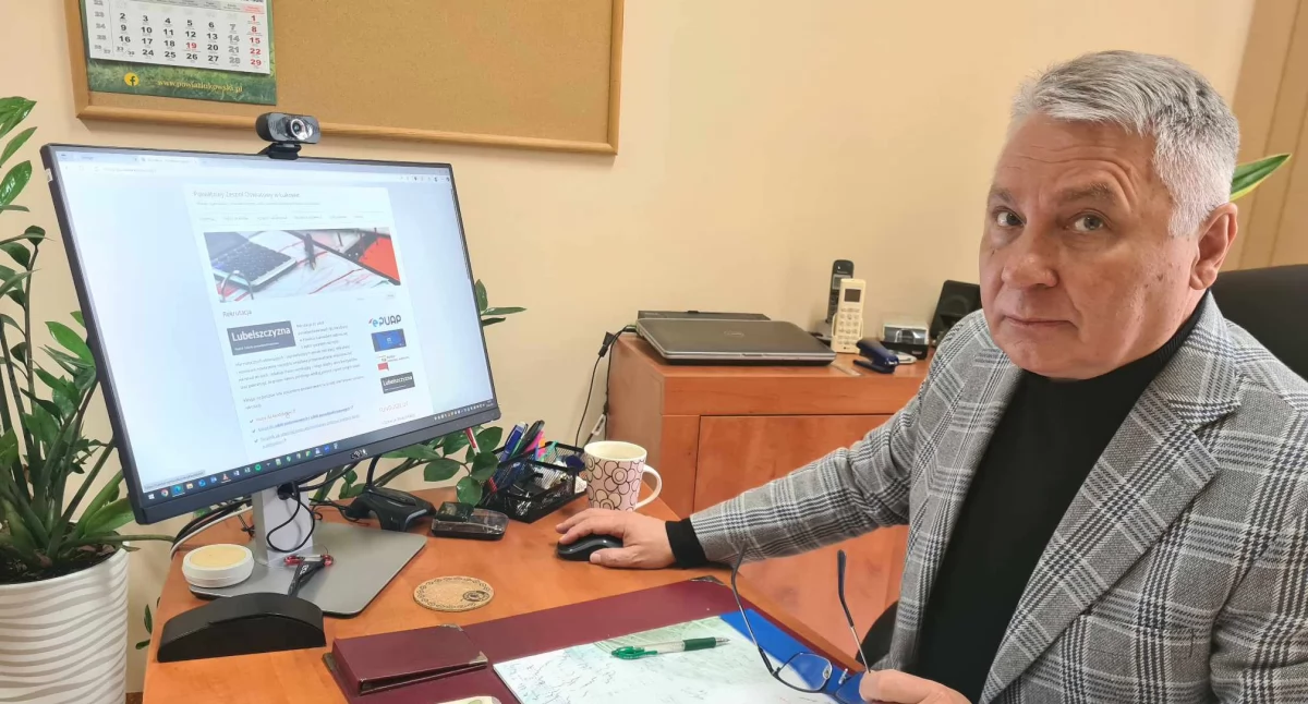 Krzysztof Konstanty, Dyrektor Powiatowego Zespołu Oświatowego (PZO).