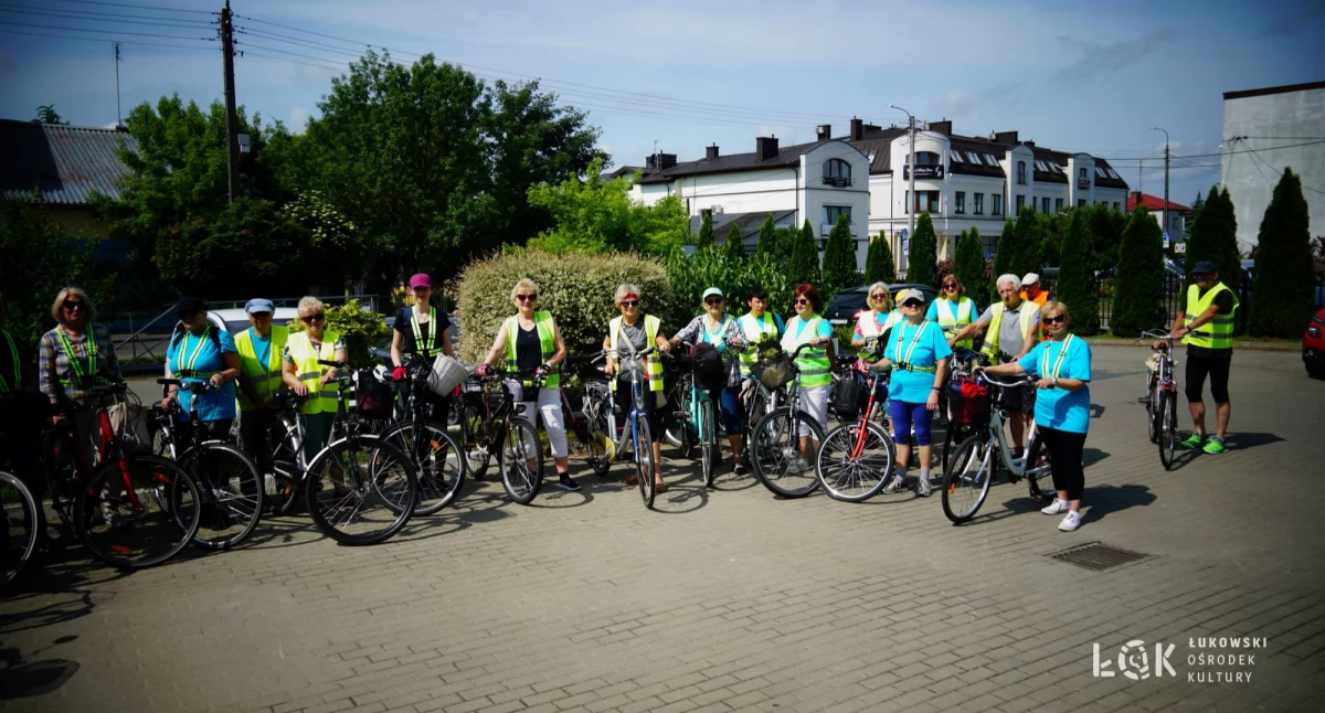 Pogoda ,  Seniorzy rowerach Słuchacze ŁUTW pokonali ponad kilometrów (FOTO) - zdjęcie, fotografia