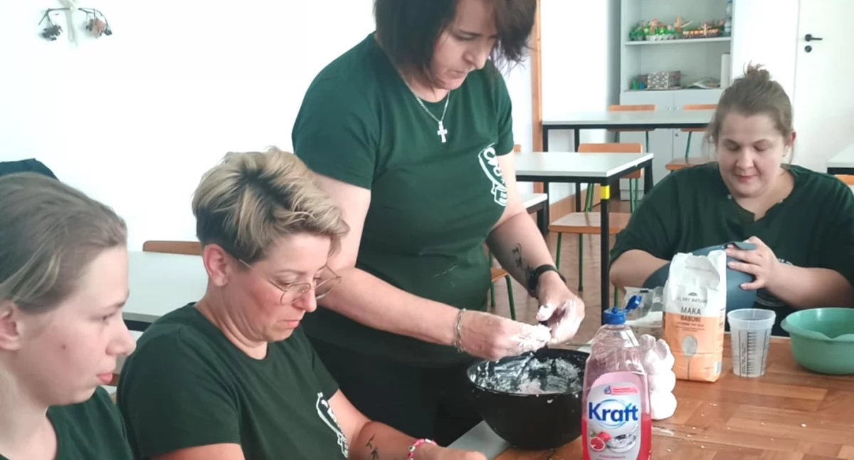 Szkolnictwo, Ciastolina lupą Niezwykła lekcja kreatywności Łukowskim Medyku - zdjęcie, fotografia
