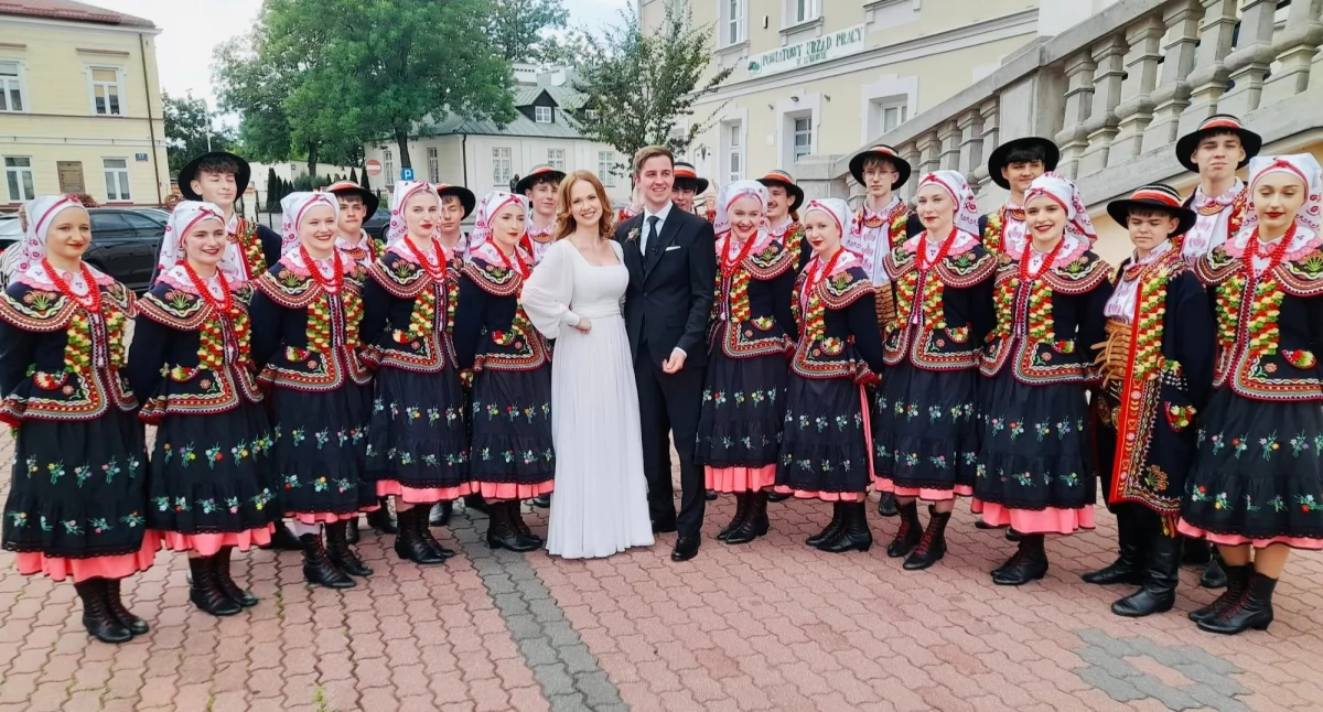 Informacje kulturalne, tanecznego parkietu ślubny kobierzec Łukowiaków powiedziała - zdjęcie, fotografia