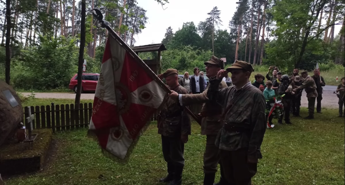 Zdjęcia.: Anna Lech, Paweł Korlaga, Mirosław Bednarczyk, Paweł Pływacz, Arek Kowalczyk/Światowy Związek Żołnierzy Armii Krajowej Koło Łuków