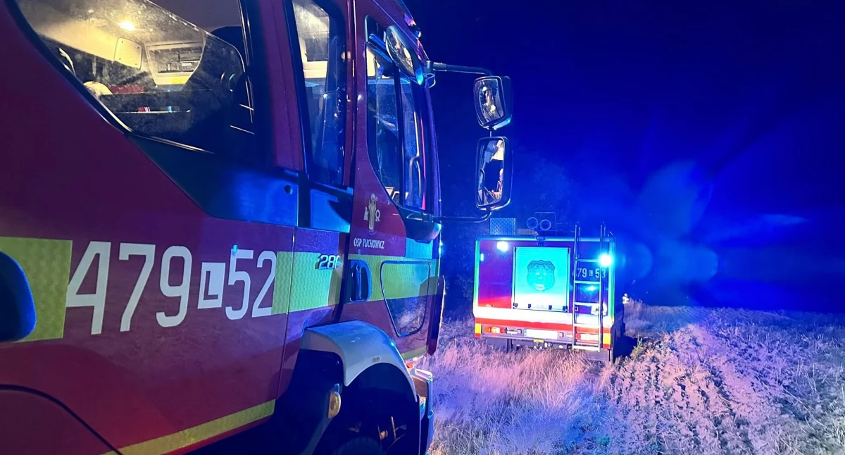 Straż Pożarna, Pożar Wólce Zastawskiej szybko ugaszony dzięki sprawnej akcji strażaków - zdjęcie, fotografia