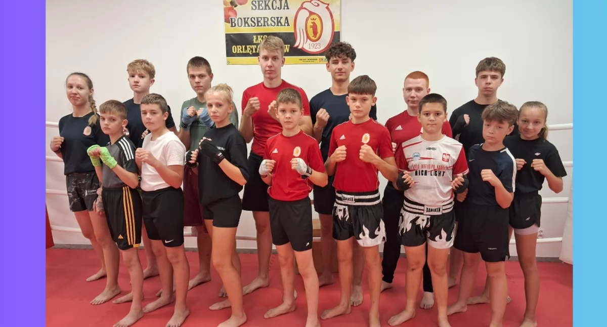 Sukcesy sportowe, Bokserskie Orlęta Łuków wznowiły treningi Oskar Dudziński wśród zawodników - zdjęcie, fotografia