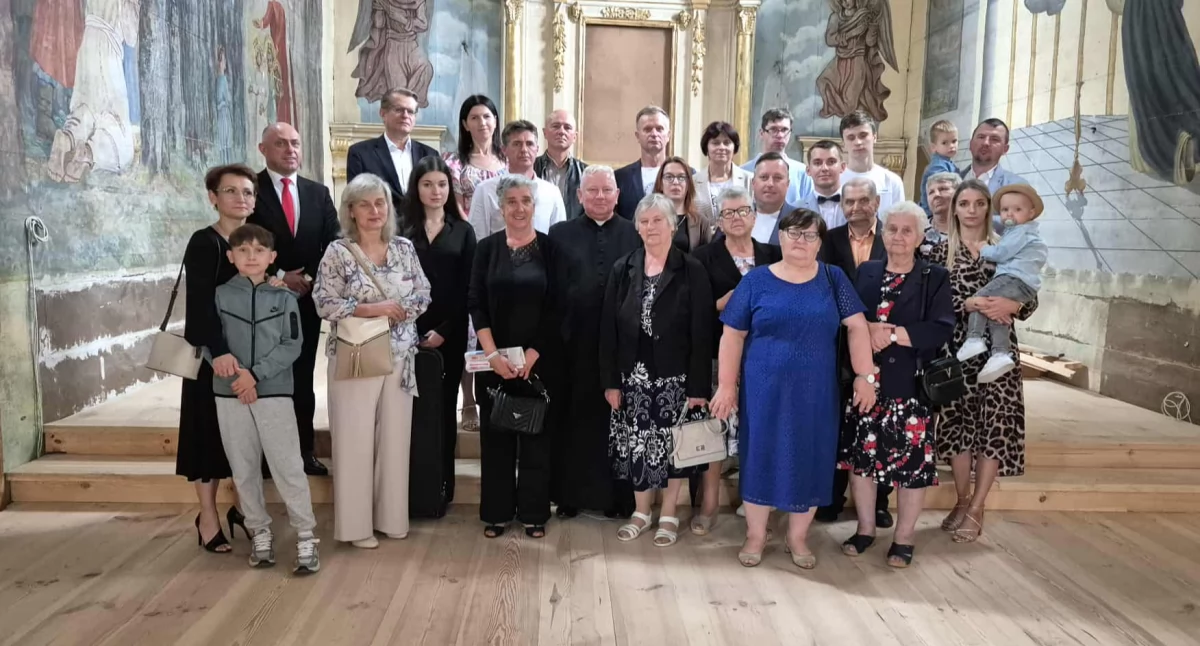 Kościół i Religia, Zabytkowy kościół Zofiborze odzyskuje dawny blask Dziś oglądali wierni starosta (FOTO) - zdjęcie, fotografia
