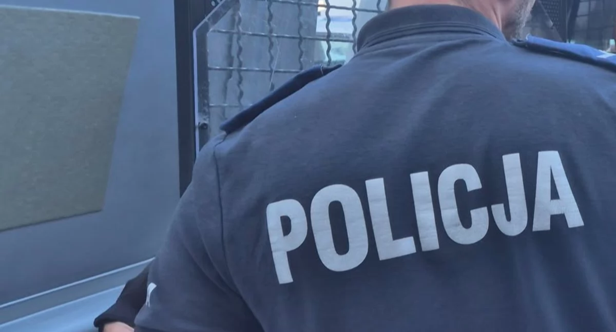 Policja, Dramat prywatnej działce mężczyzna utopił stawie Wólce Domaszewskiej - zdjęcie, fotografia