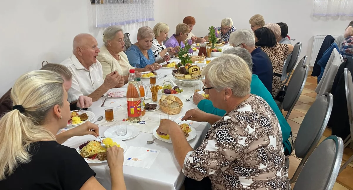 Sprawy społeczne, Aleksandrów Spotkanie seniorów pełne ciepła wspomnień (GALERIA) - zdjęcie, fotografia