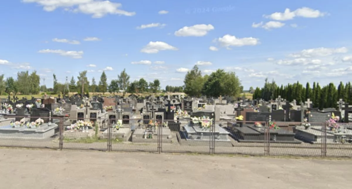 Cmentarz w Dąbiu (fot. Google Maps)