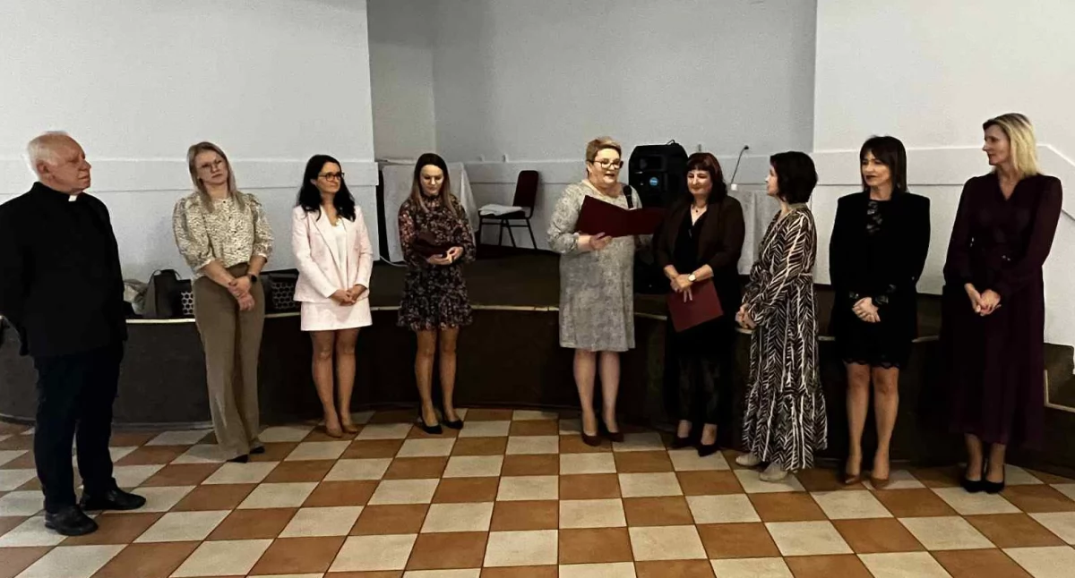 Szkolnictwo, Dzień Edukacji Narodowej Nagrody nauczycieli Mysłowskiej - zdjęcie, fotografia