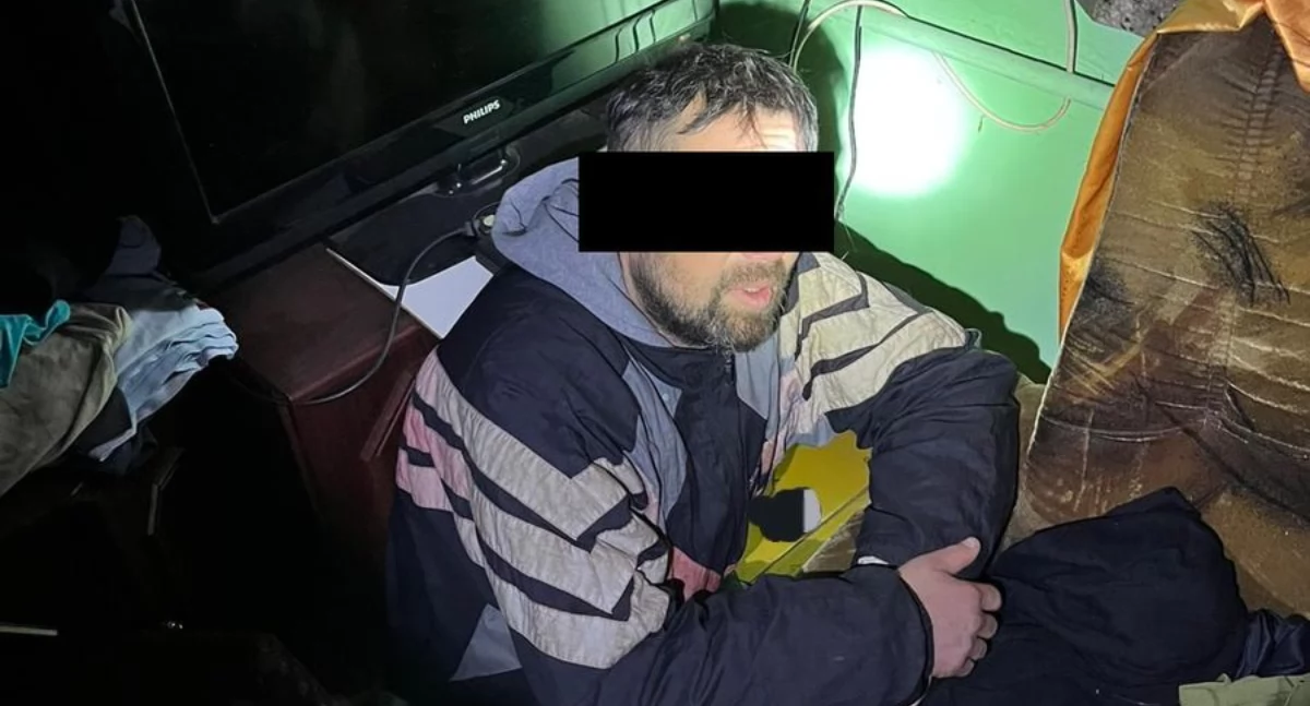 Policja, Zaginiony latek ukrywał lesie włamywał Zatrzymany przez policję gorącym uczynku - zdjęcie, fotografia