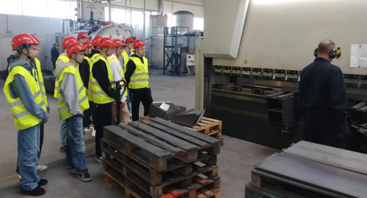 Biznes , Inauguracja klasy patronackiej Technikum Mechanicznego Łukowie PROTECHNIKA stawiają praktyk - zdjęcie, fotografia