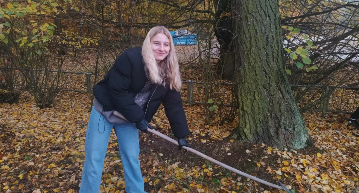 Szkolnictwo, Tradycja Sarnowie Młodzież Pamięta Zmarłych - zdjęcie, fotografia