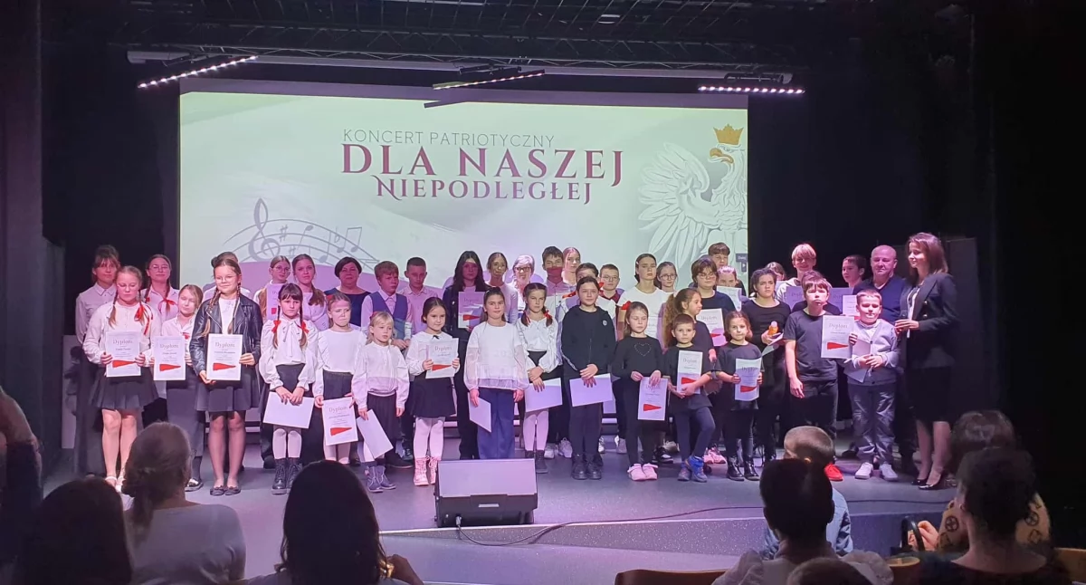 fot. Dom Kultury-Pomnik Czynu Bojowego Kleeberczyków w Woli Gułowskiej