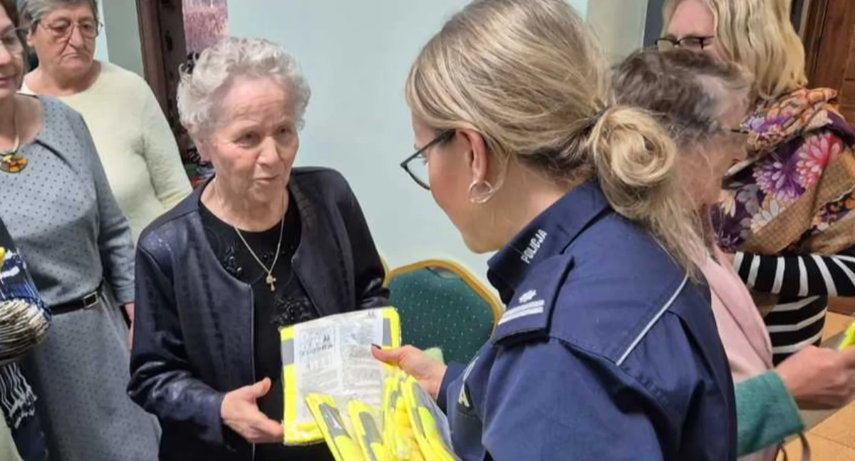 Policja, oszustom! Policja Łukowa seniorów Klimek rozpoznać pokonać złodziei - zdjęcie, fotografia