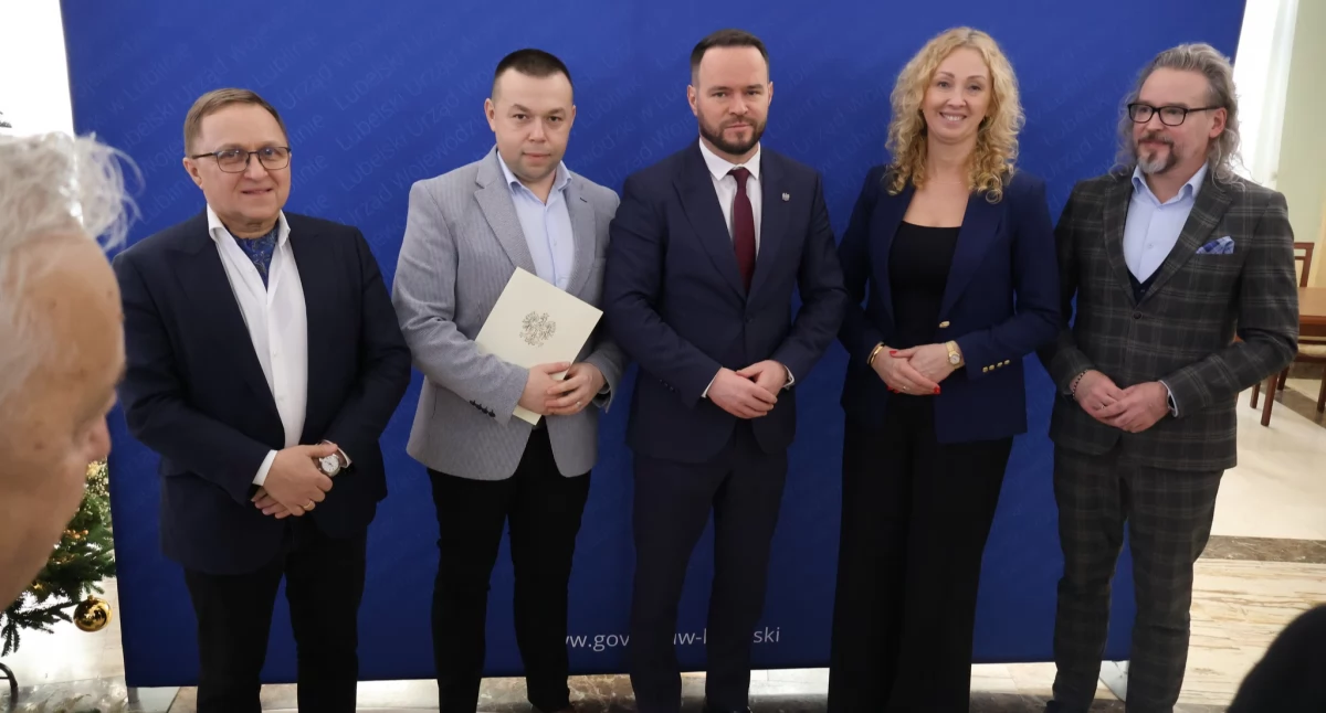 Inwestycje, Powiat Łukowski dofinansowaniem przewozy autobusowe - zdjęcie, fotografia