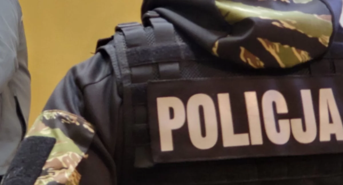 Policja, Pół miliona odzyskane oszustów lubelscy „poszukiwacze” tropią przestępców - zdjęcie, fotografia