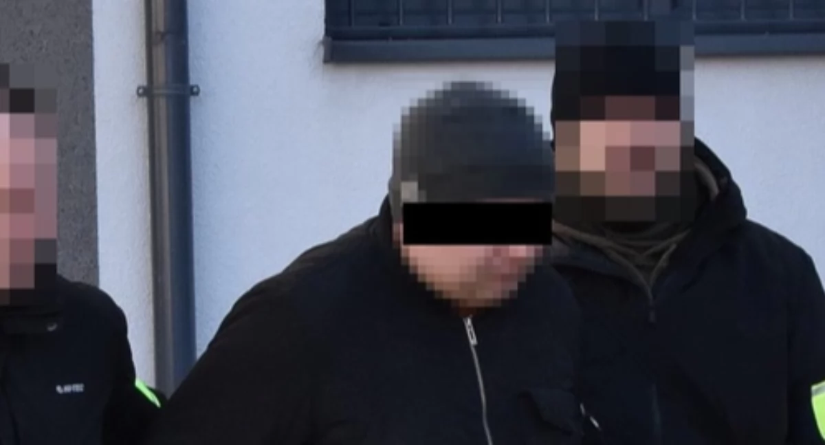 Policja, SZOK! Padły strzały Łukowem Uciekał skodą pełną kontrabandy - zdjęcie, fotografia